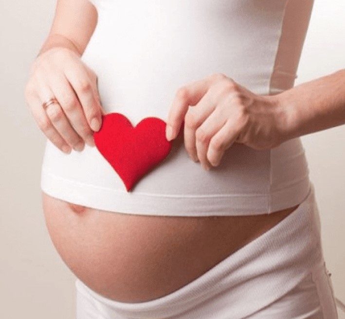 Mẹ bầu cần nhớ xét nghiệm nước tiểu trong giai đoạn thai kỳ